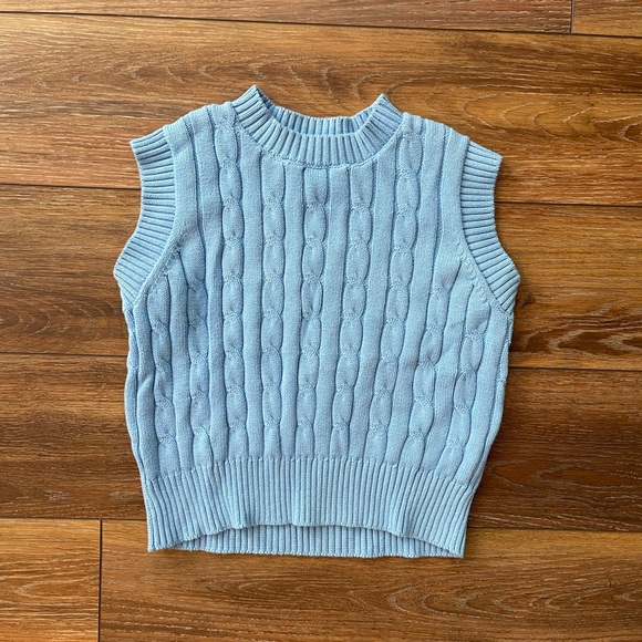 Forever 21 Sweaters - Womens Forever 21 Baby Blue Sweater Vest Size Small